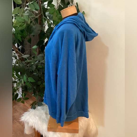 SO Lounge Life Game Day sweatshirt light royal blue woman’s juniors XXL - Picture 5 of 11